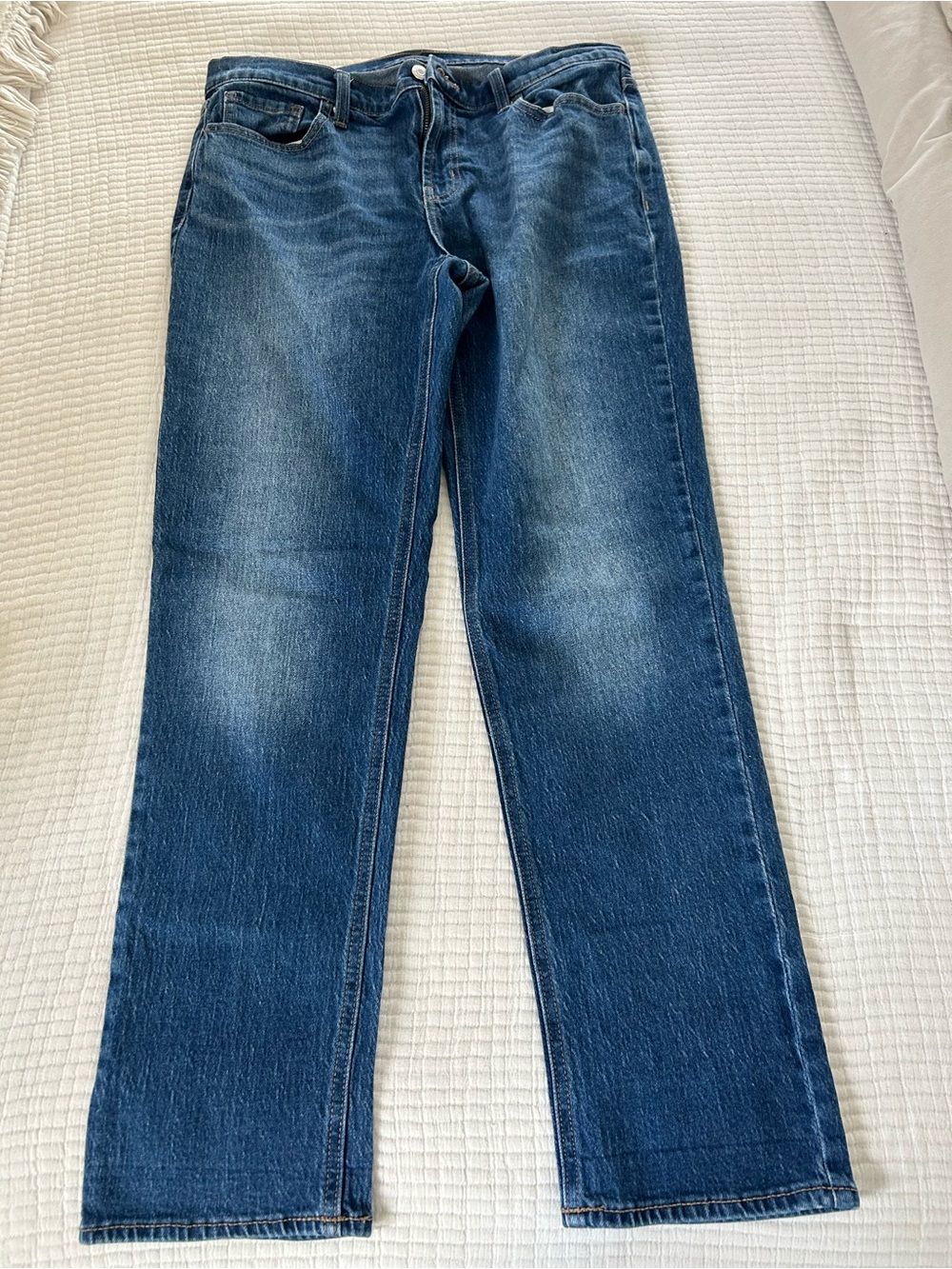 Old Navy mid rise Boyfriend Jeans - Medium Blue